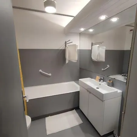 Bel Avec Piscine Apartman *